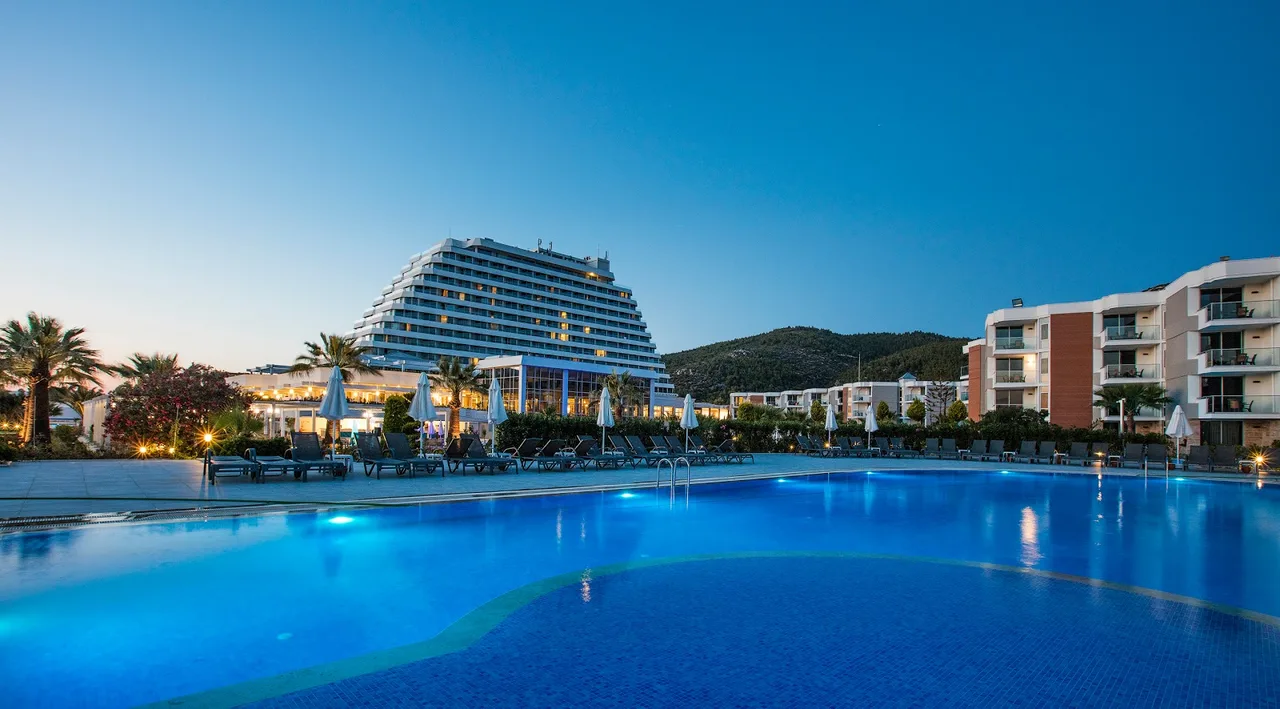 Palm Wings Ephesus Beach Resort in Ozdere